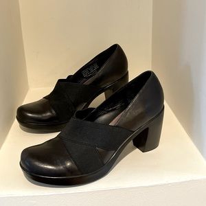DANSKO Black Leather Chunky Heeled Pumps Size 36.5 Euro